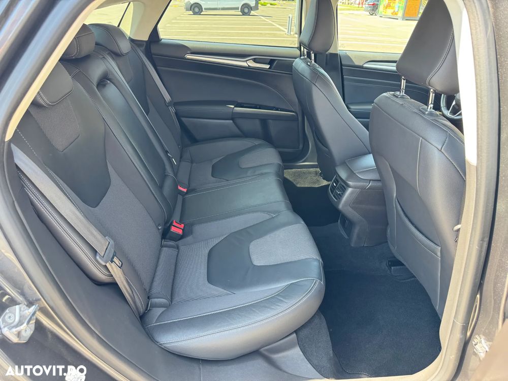 Ford Mondeo 2.0 TDCi Powershift Titanium - 18