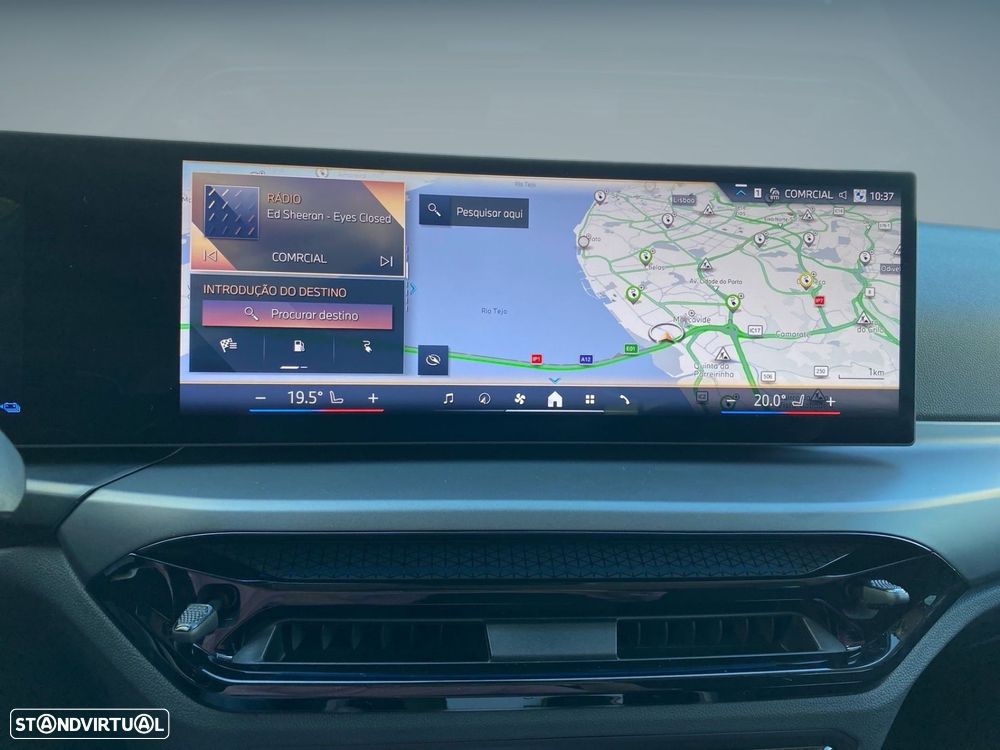 BMW 330 e Touring Auto - 8