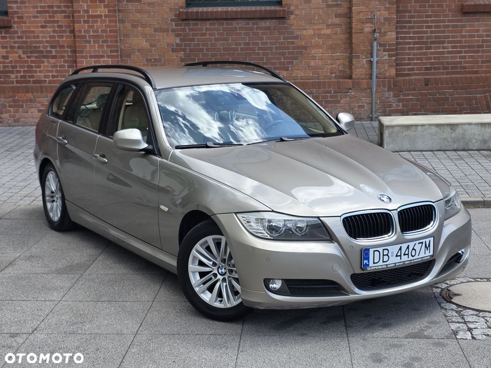 BMW Seria 3 318i - 3