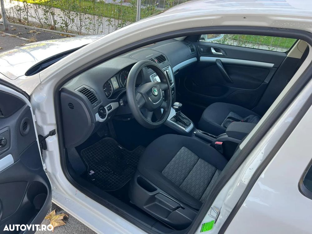 Skoda Octavia ver-1-6-tdi-ambition-dsg - 7