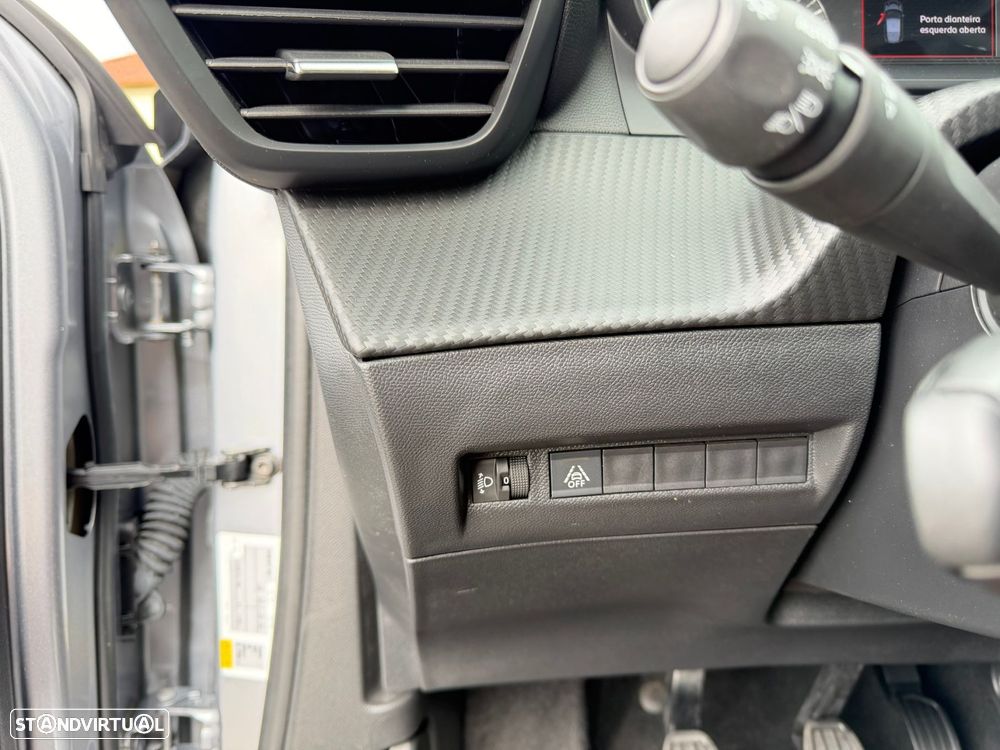 Peugeot 2008 1.2 PureTech Allure Pack - 25