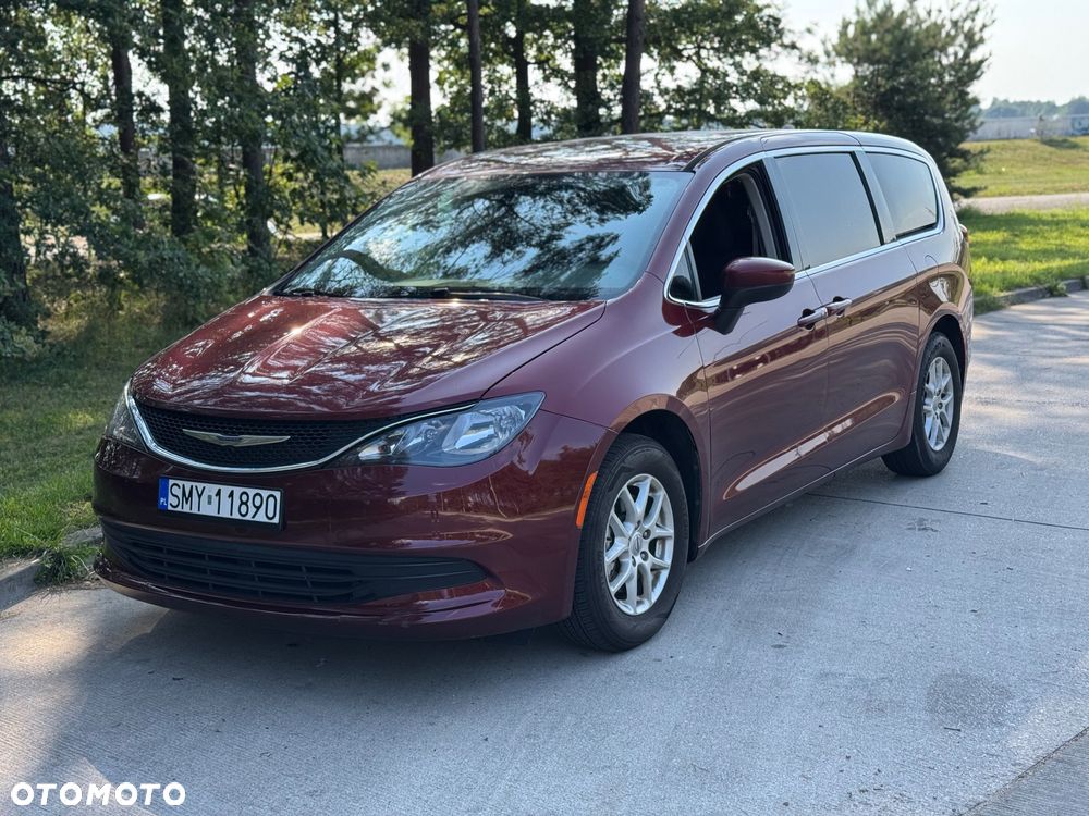Chrysler Pacifica - 5