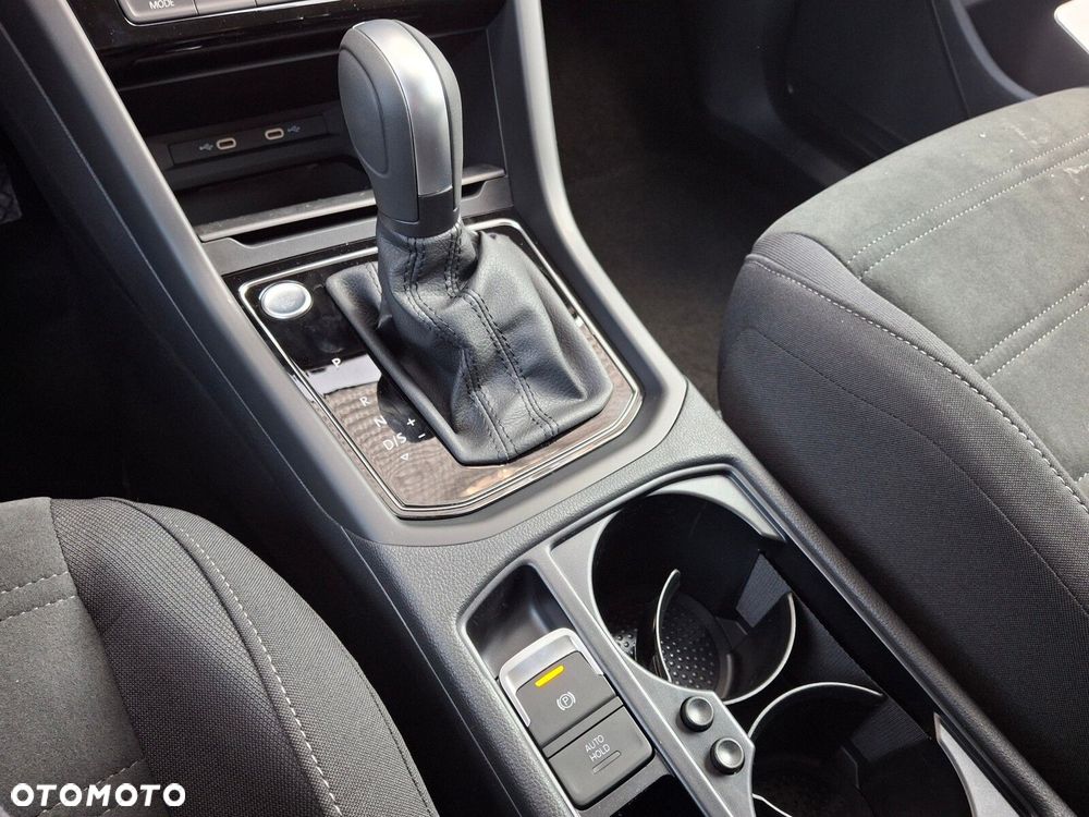 Volkswagen Touran 1.5 TSI EVO Highline DSG - 27