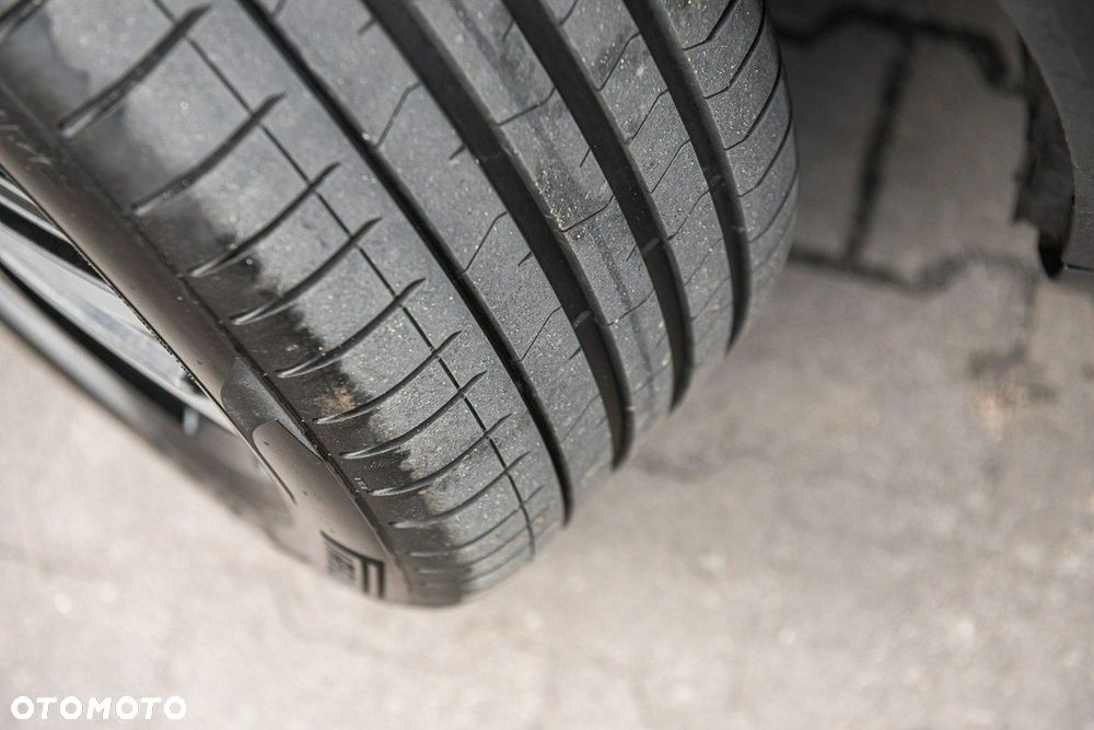 Ford Kuga 2.0 EcoBlue 4x4 TITANIUM X - 34