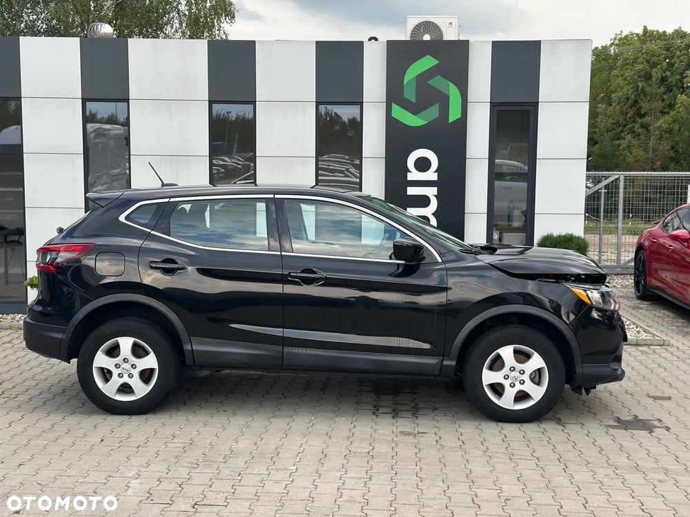 Nissan Rogue - 5