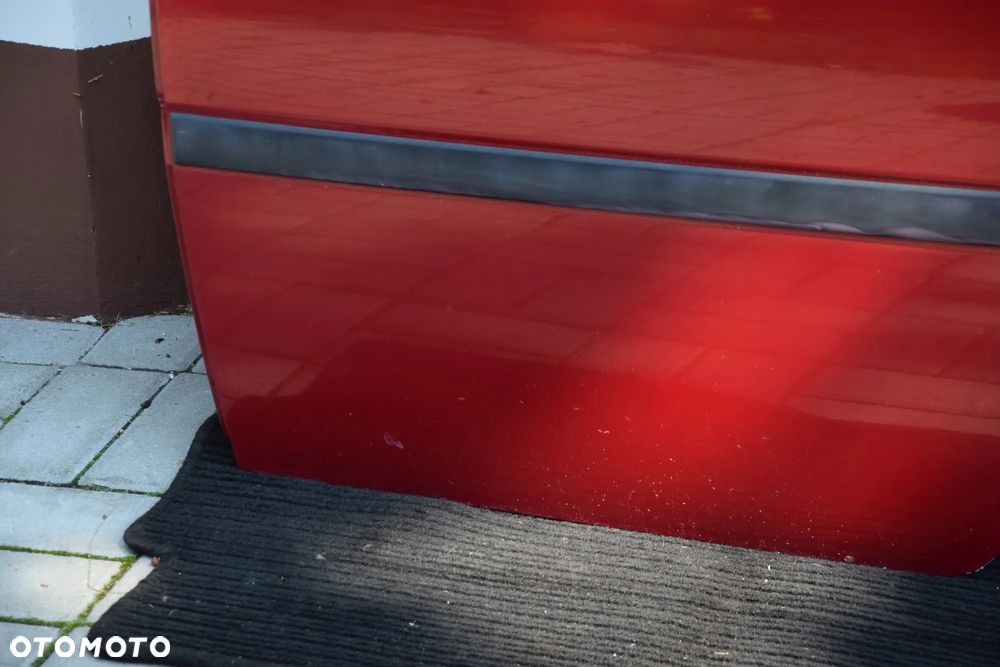 Opel Meriva A Drzwi lewy tył lewe tylne BEZ RDZY czerwone 573 - 3