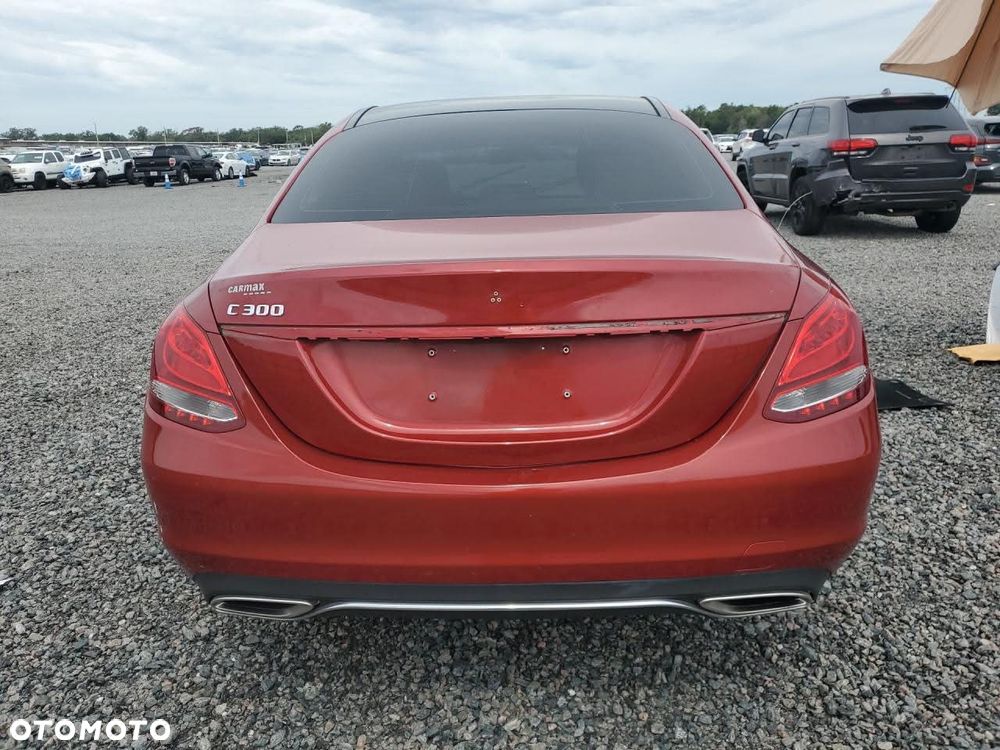 Mercedes-Benz Klasa C 300 9G-TRONIC - 3