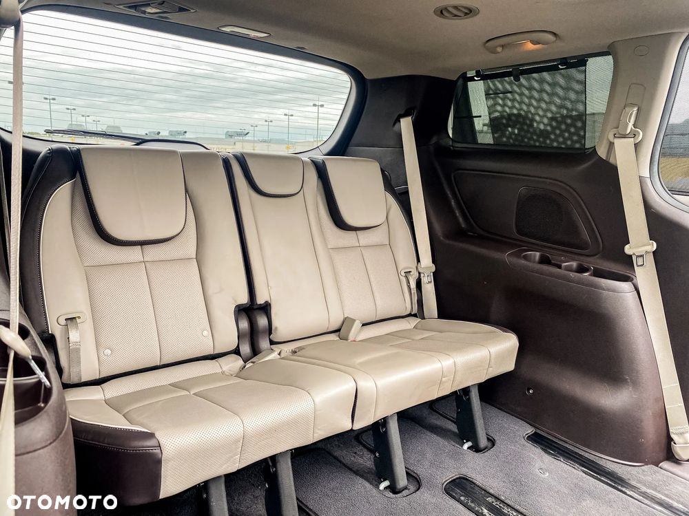 Chrysler Pacifica - 30