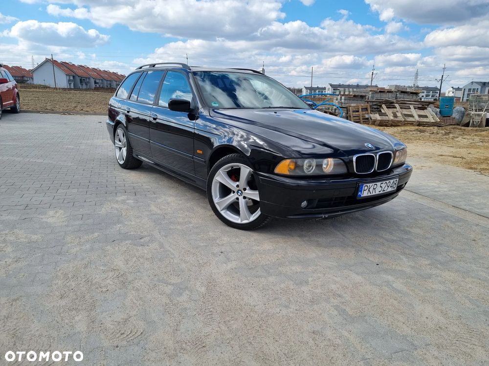 BMW Seria 5 525i - 1