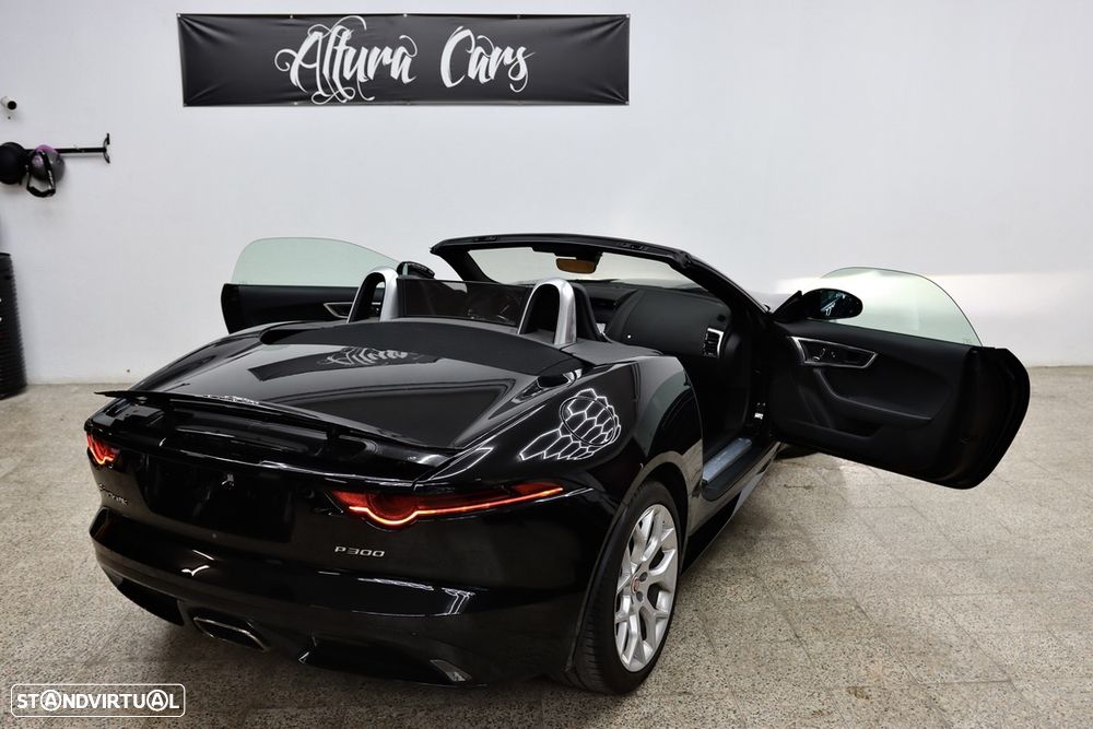 Jaguar F-Type P300 Aut. R-Dynamic Black - 36