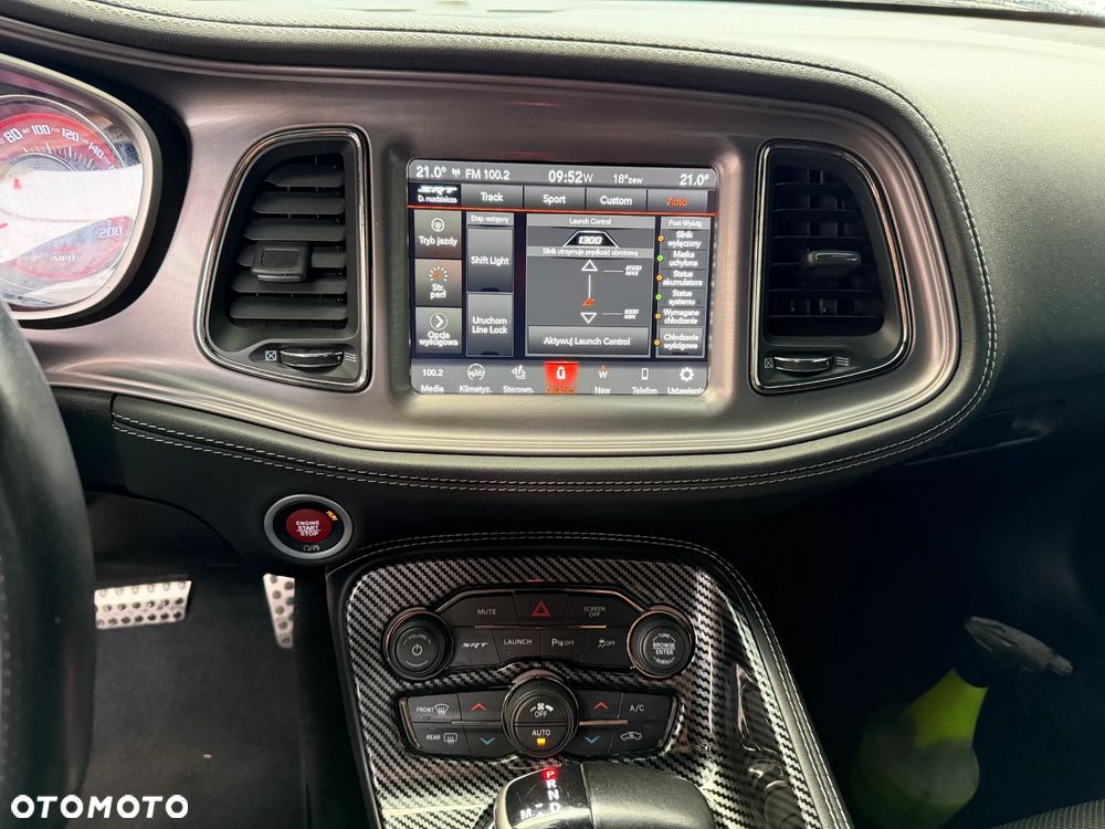 Dodge Challenger 6.2 Hellcat - 16