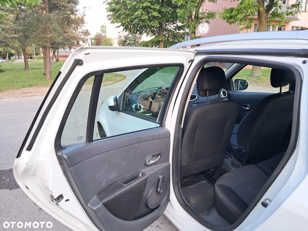 Renault Clio 1.5 dCi Alize - 15