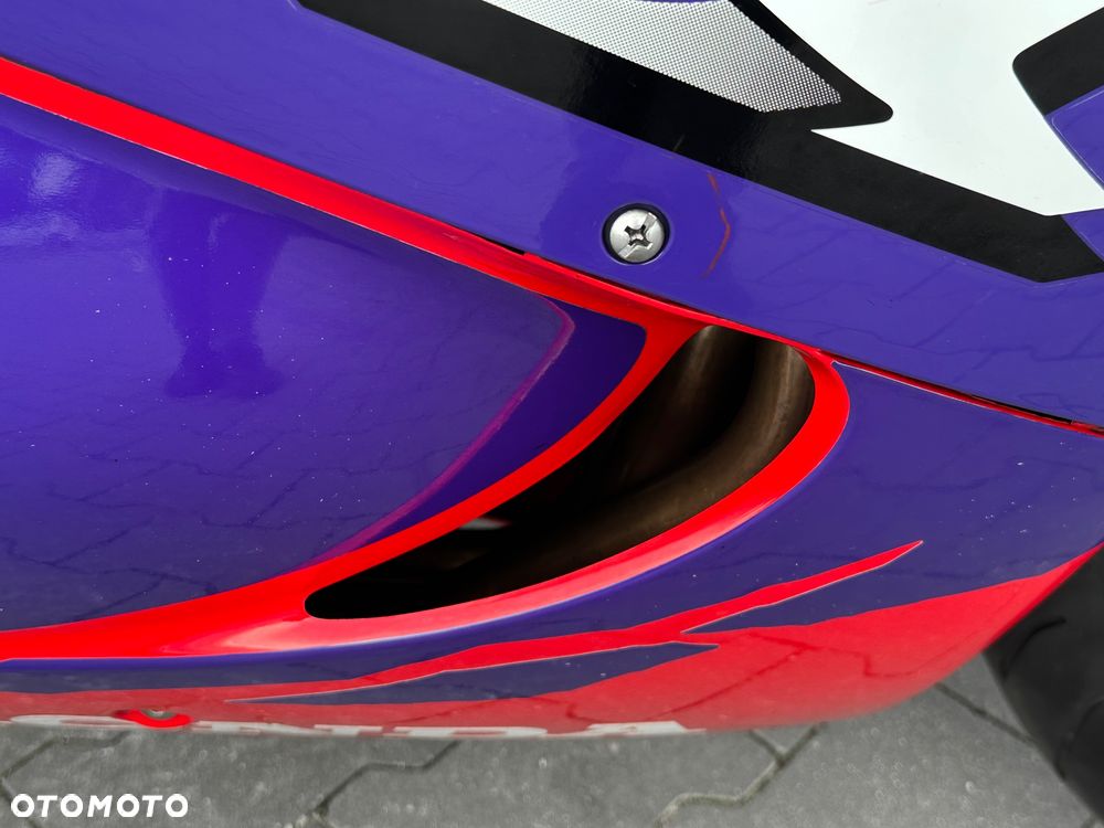 Honda CBR - 16