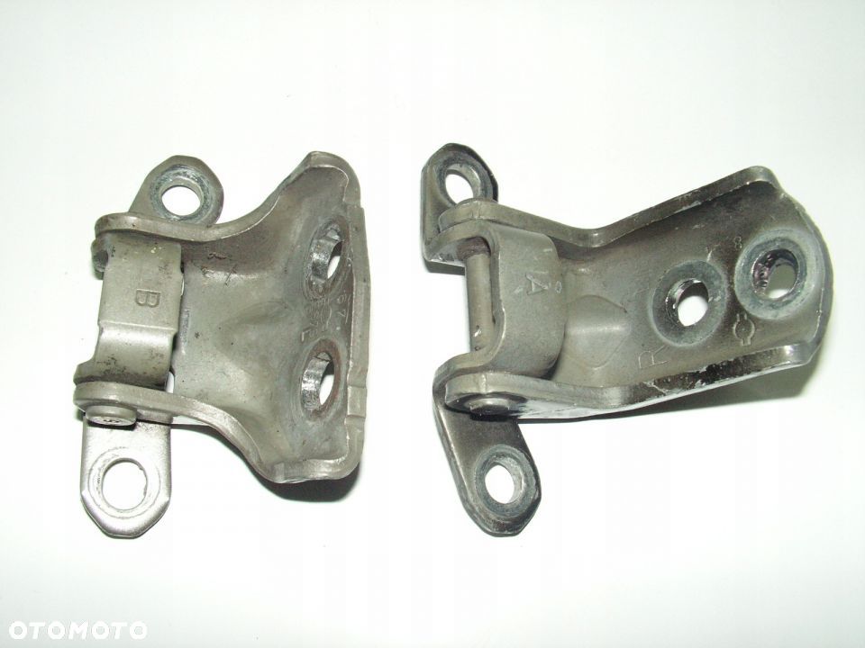 NISSAN QASHQAI I ZAWIASY DRZWI PRZEDNICH PRAWYCH - 1