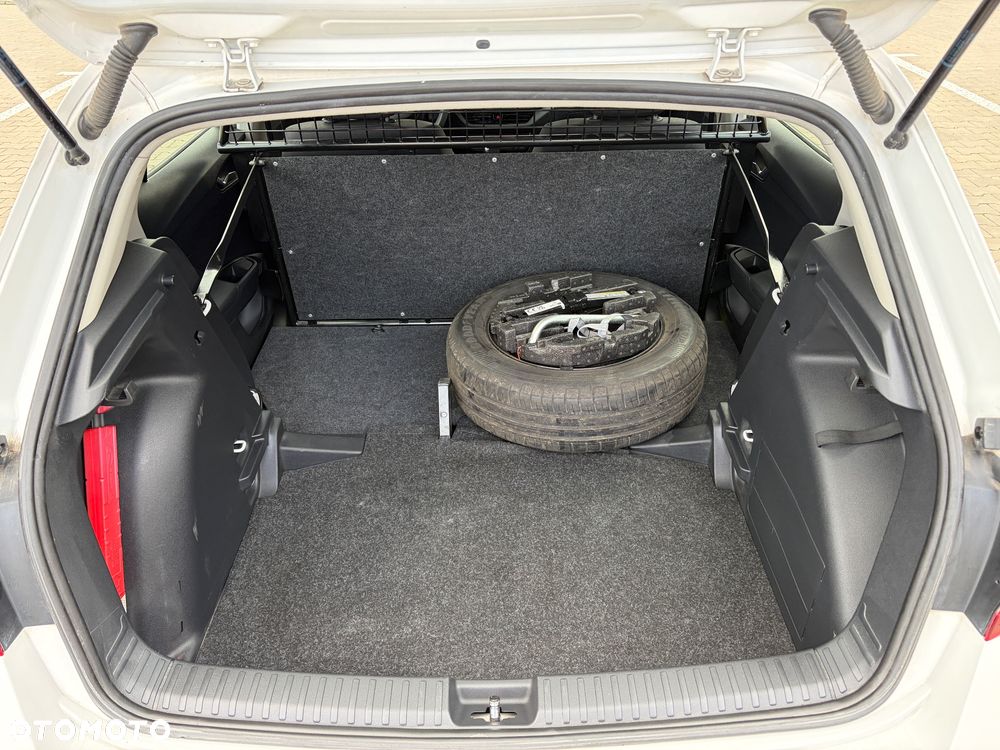 Skoda Fabia 1.0 Essence - 14