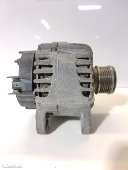 Alternador Renault Megane III  Clio IV 1.5 dci 110cv 2014 - 3