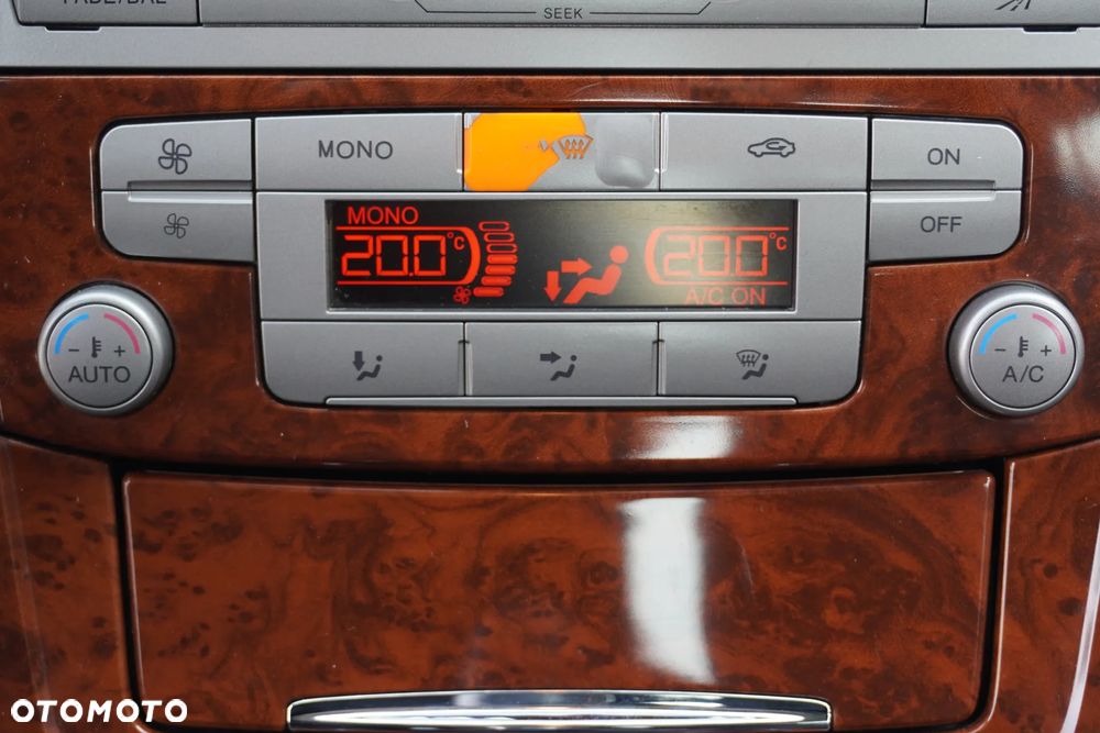 Ford Mondeo 2.0 Ghia X100 / X - 23