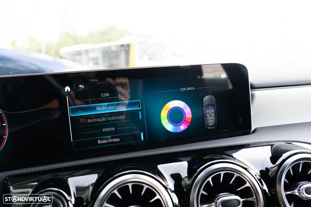 Mercedes-Benz A 180 d AMG Line - 12