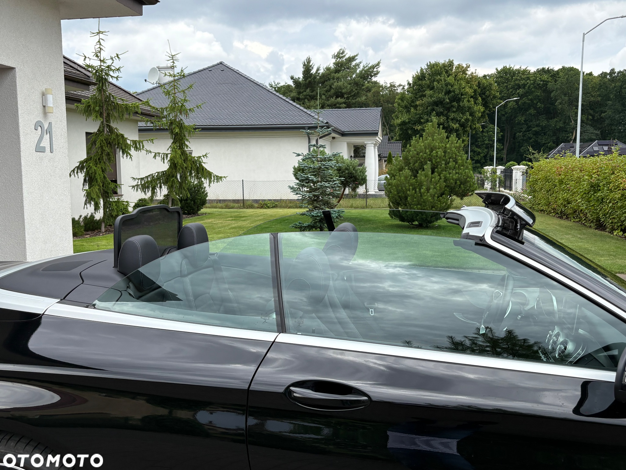 Mercedes-Benz Klasa C 180 Cabrio 9G-TRONIC AMG Line - 27