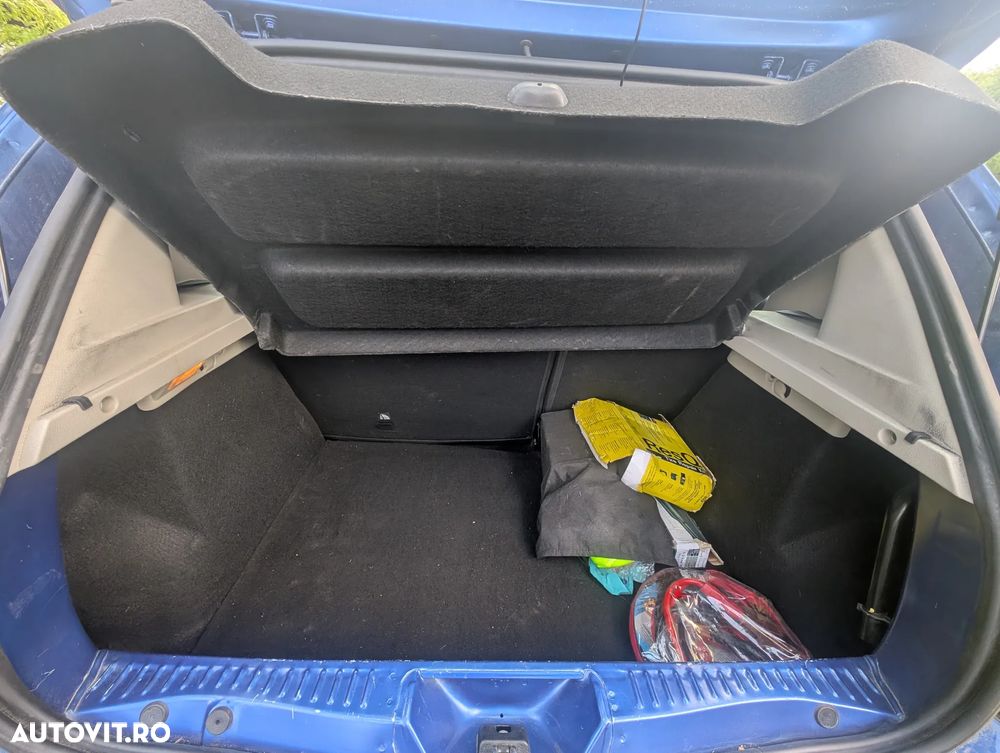 Dacia Sandero - 6