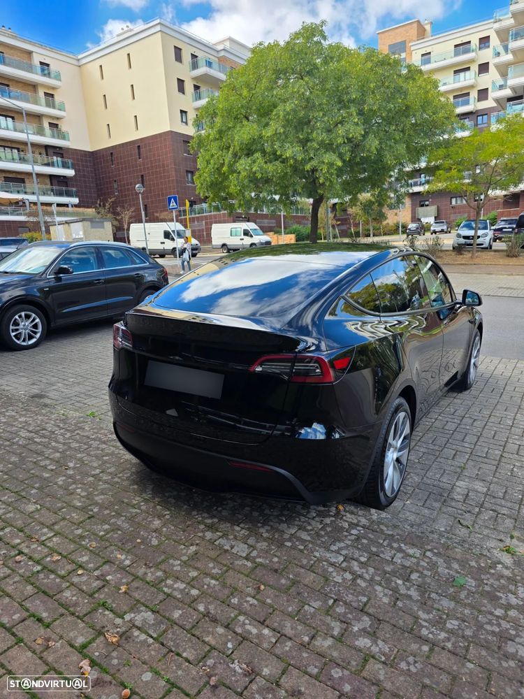 Tesla Model Y Long Range Dual Motor AWD - 5