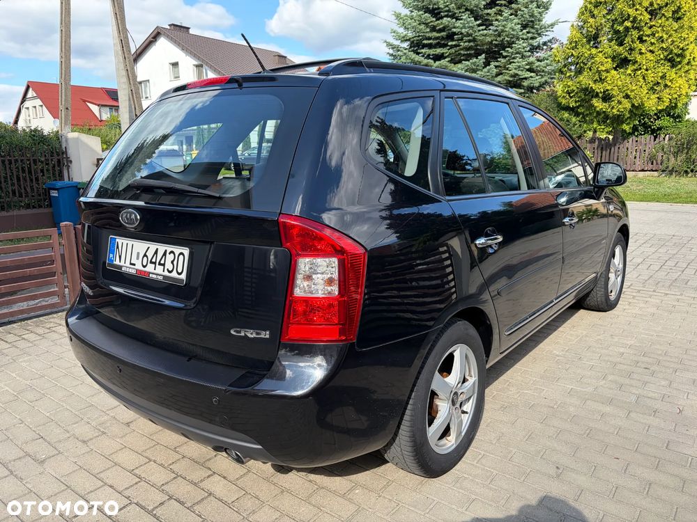 Kia Carens - 3