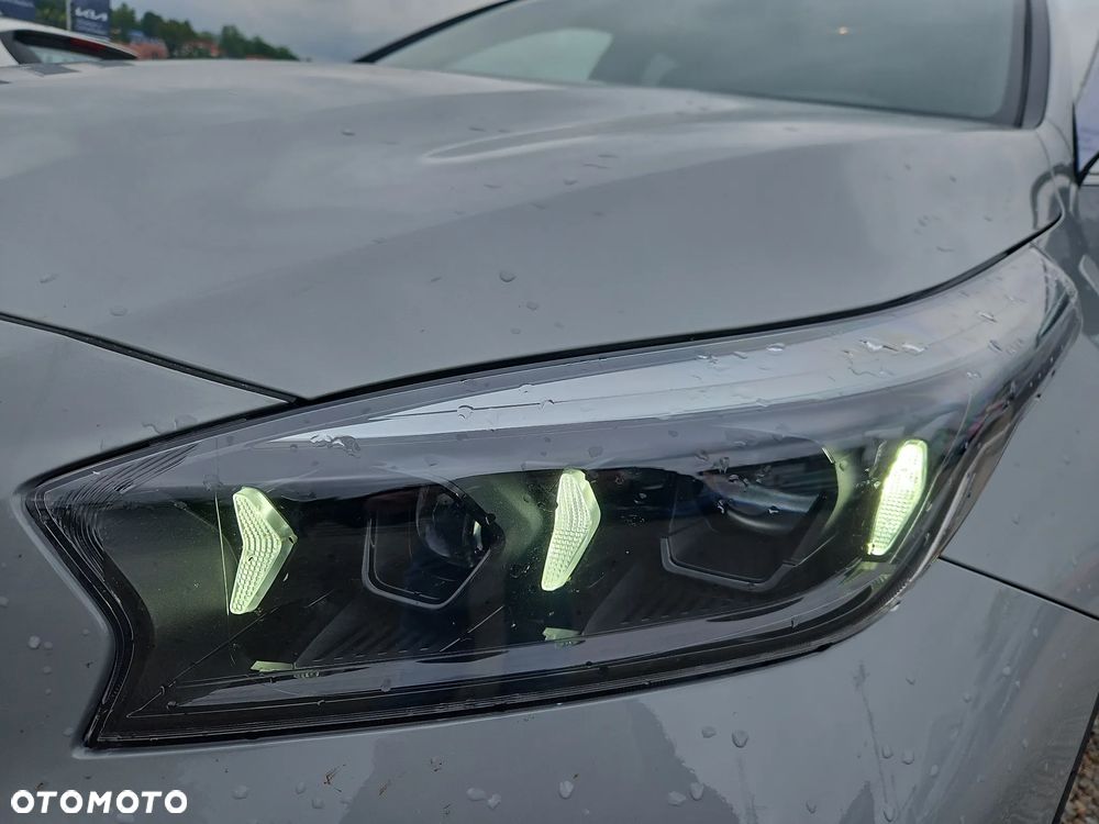Kia XCeed 1.6 T-GDI Tribute DCT - 22