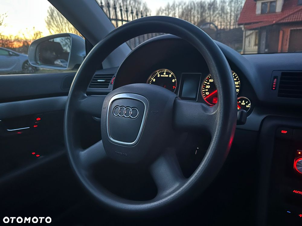 Audi A4 Avant - 17