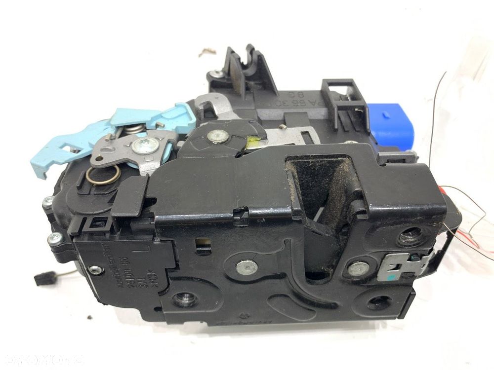 ZAMEK DRZWI LEWY PRZÓD  VW TOURAN (1T3) 2010 - 2015 2.0 TDI 103 kW [140 KM] olej napędowy 2010 - - 2