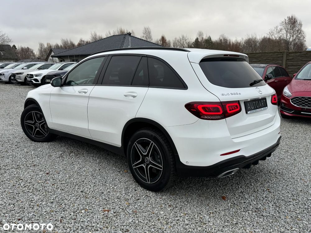 Mercedes-Benz GLC 200 d 4Matic 9G-TRONIC AMG Line - 10
