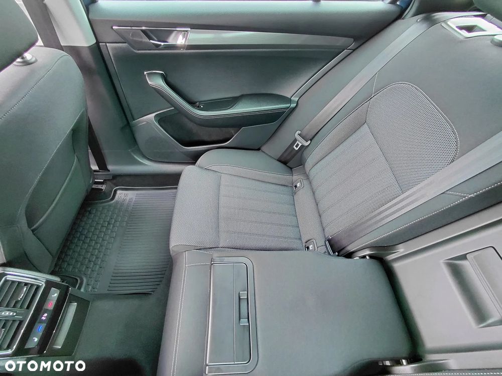 Skoda Superb 2.0 TSI Style DSG - 17