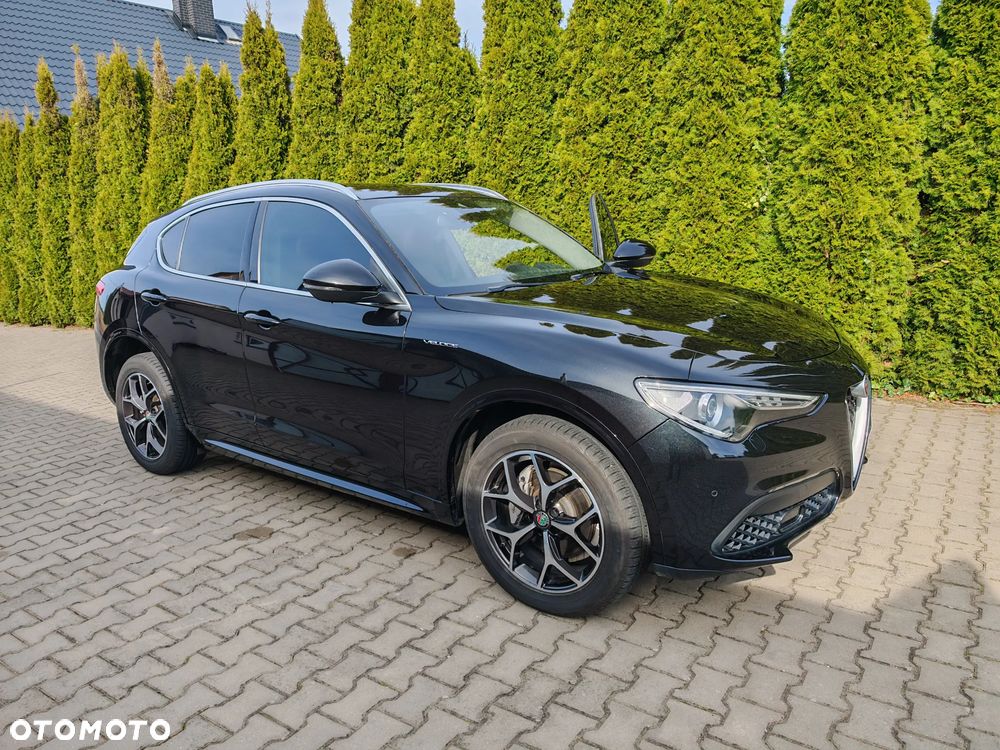 Alfa Romeo Stelvio 2.0 Turbo 16V AT8-Q4 Veloce Ti - 19