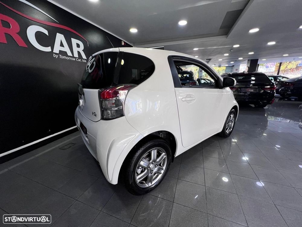 Toyota iQ 1.0 VVT-i 2 EP - 5