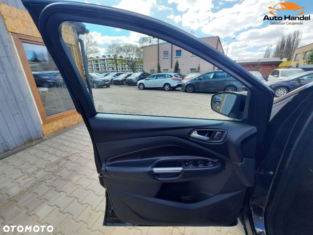 Ford Kuga 2.0 TDCi 4WD Titanium Plus - 36