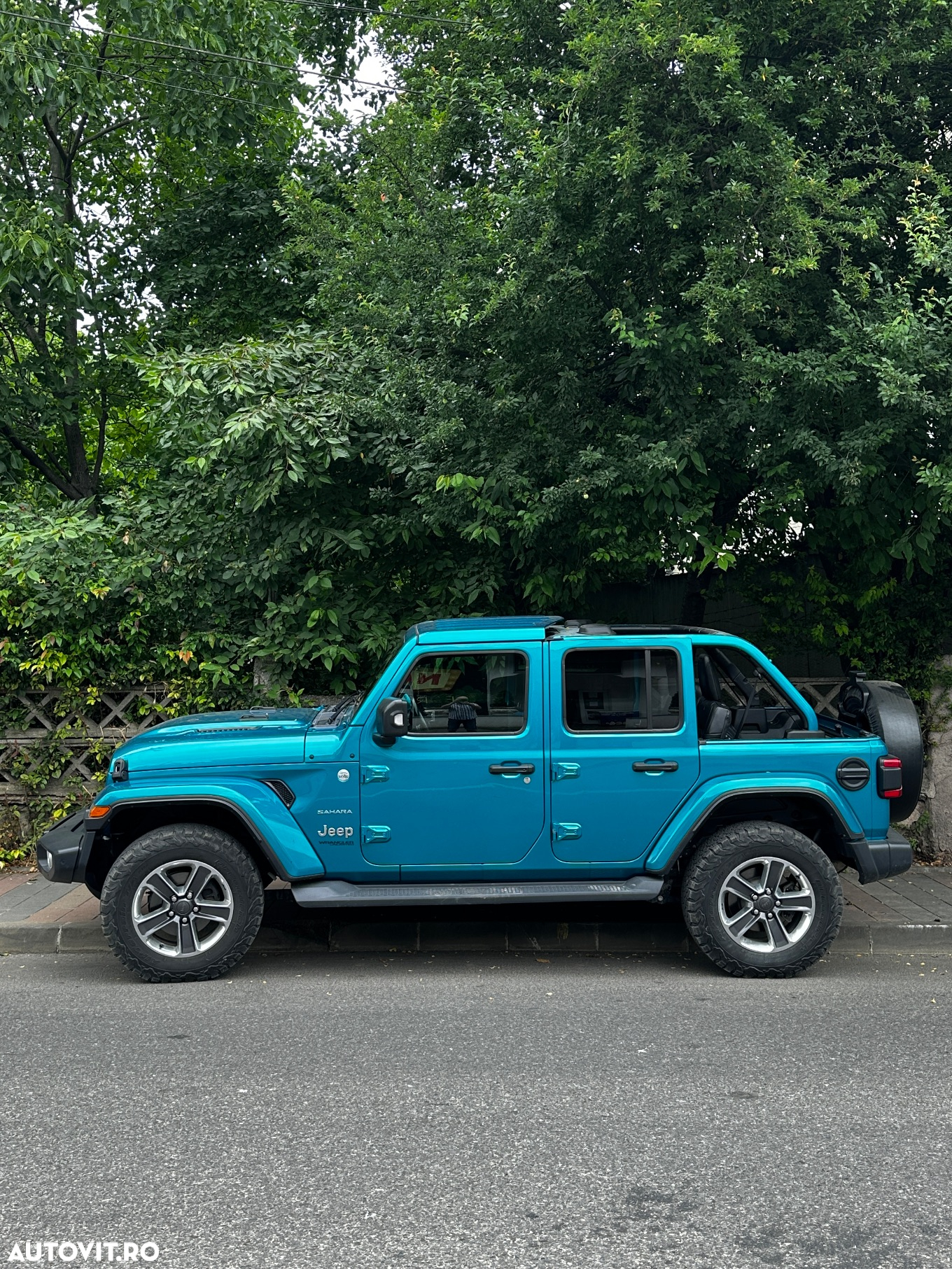 Jeep Wrangler Unlimited 2.0 Turbo AT8 Sahara - 12