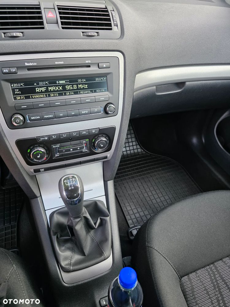 Skoda Octavia 1.6 Elegance - 27