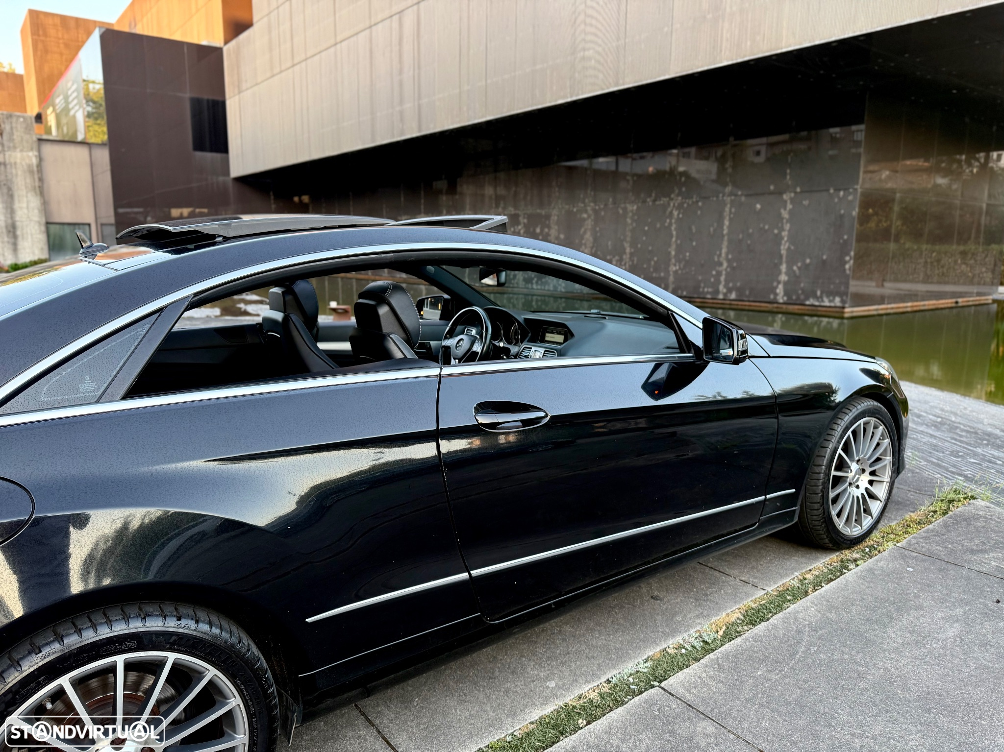 Mercedes-Benz E 220 d Avantgarde - 16