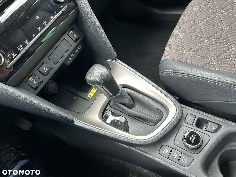 Toyota Yaris Cross Hybrid 1.5 Executive AWD - 19