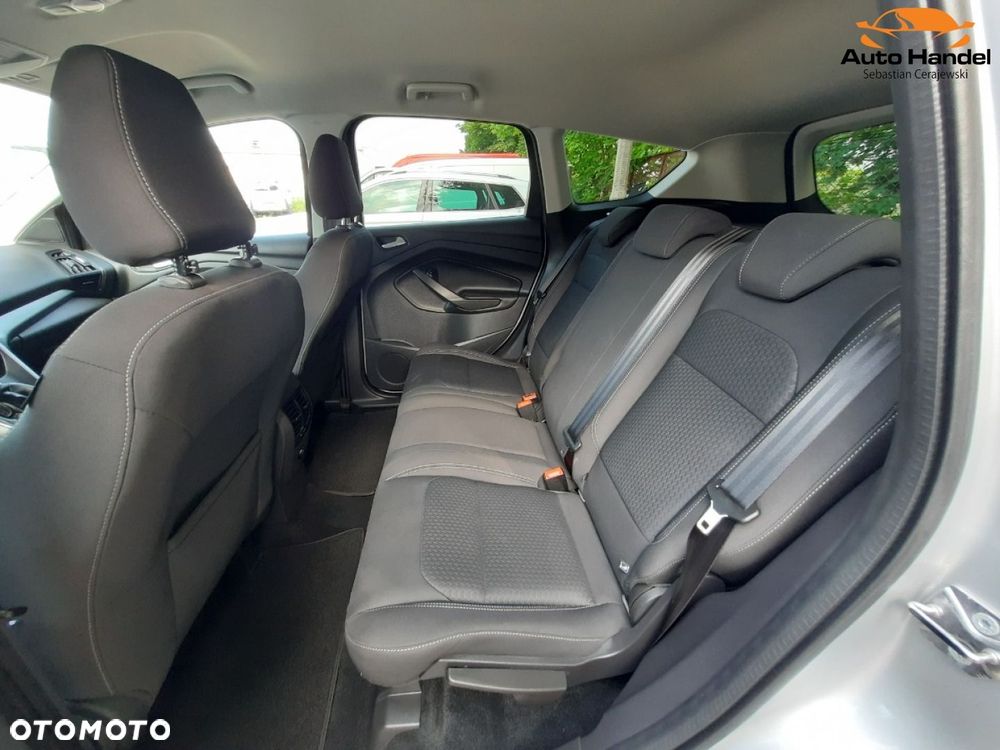 Ford Kuga 1.5 EcoBoost 2x4 Titanium - 40