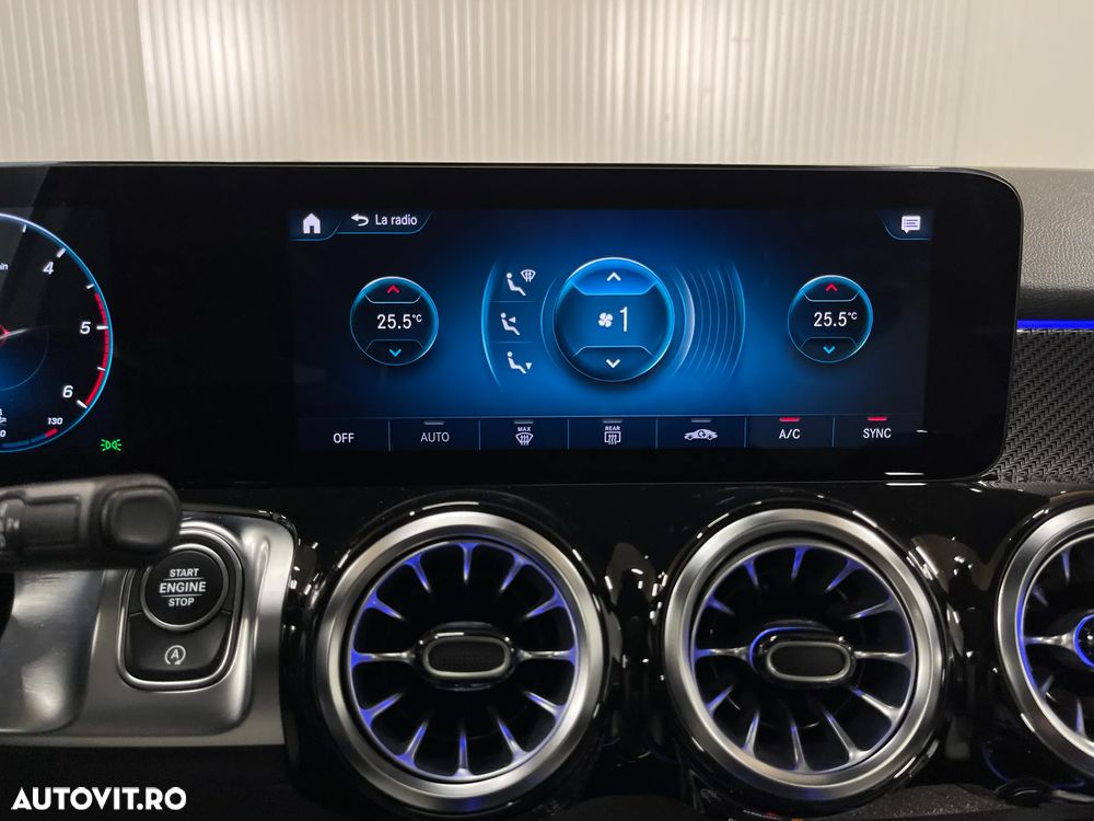 Mercedes-Benz GLB 220 d 4Matic 8G-DCT AMG Line - 29