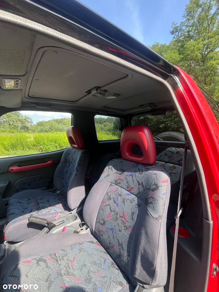 Toyota RAV4 2.0 - 7