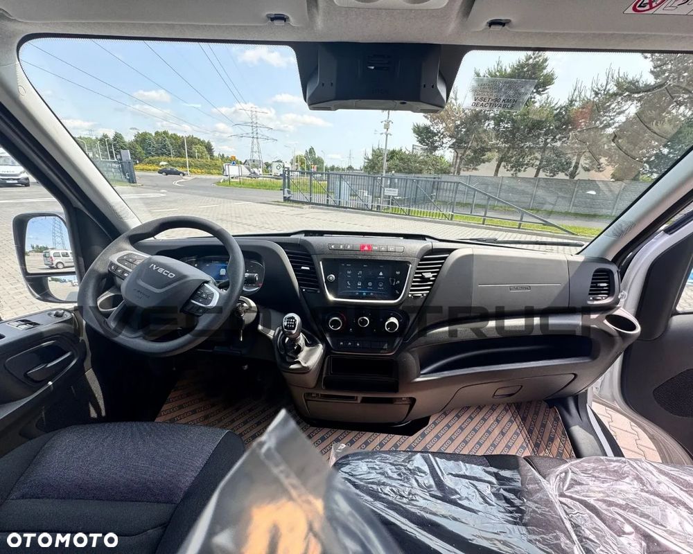 Iveco DAILY 35S16V - 16