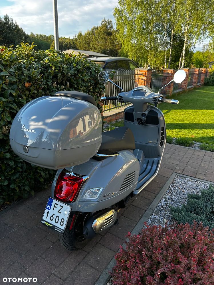 Vespa GTS - 3