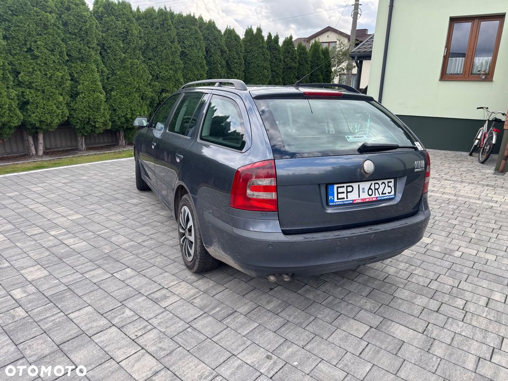 Skoda Octavia 2008 photo 4