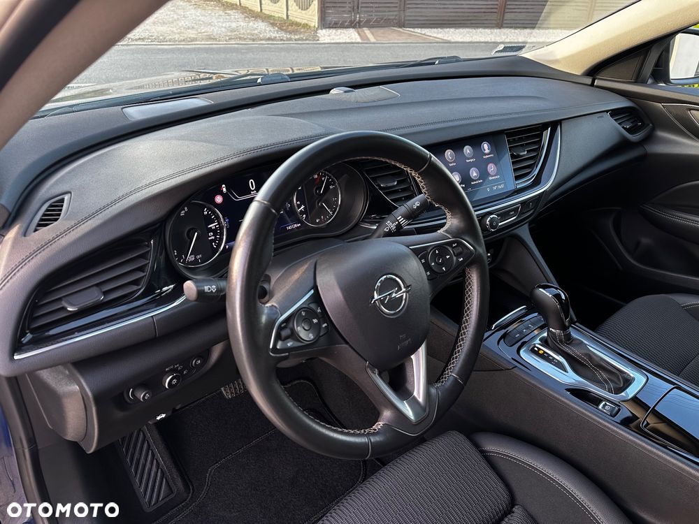 Opel Insignia - 24