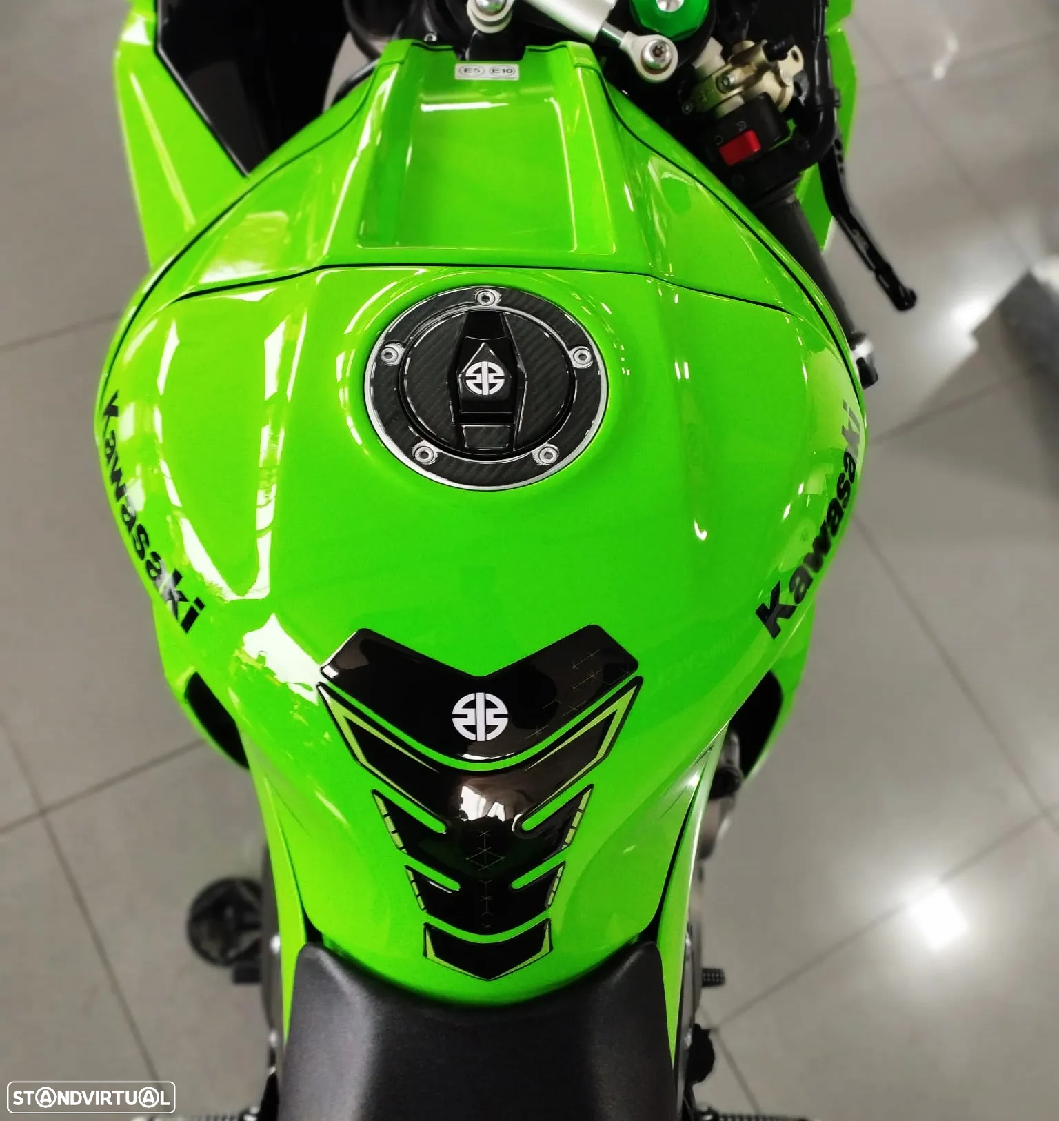 Kawasaki ZX 10R KRT - 10
