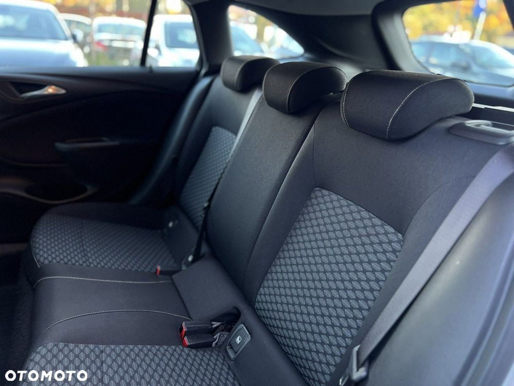 Opel Astra V 1.4 T Edition S&S - 38