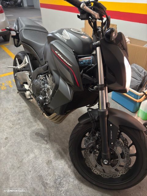 Honda CB - 1