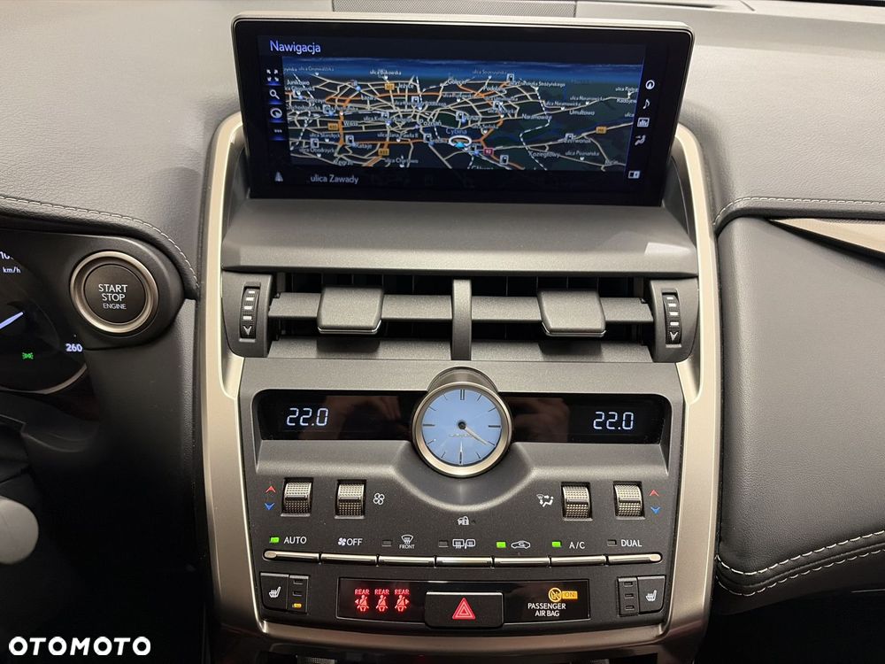 Lexus NX 300 Prestige AWD - 17