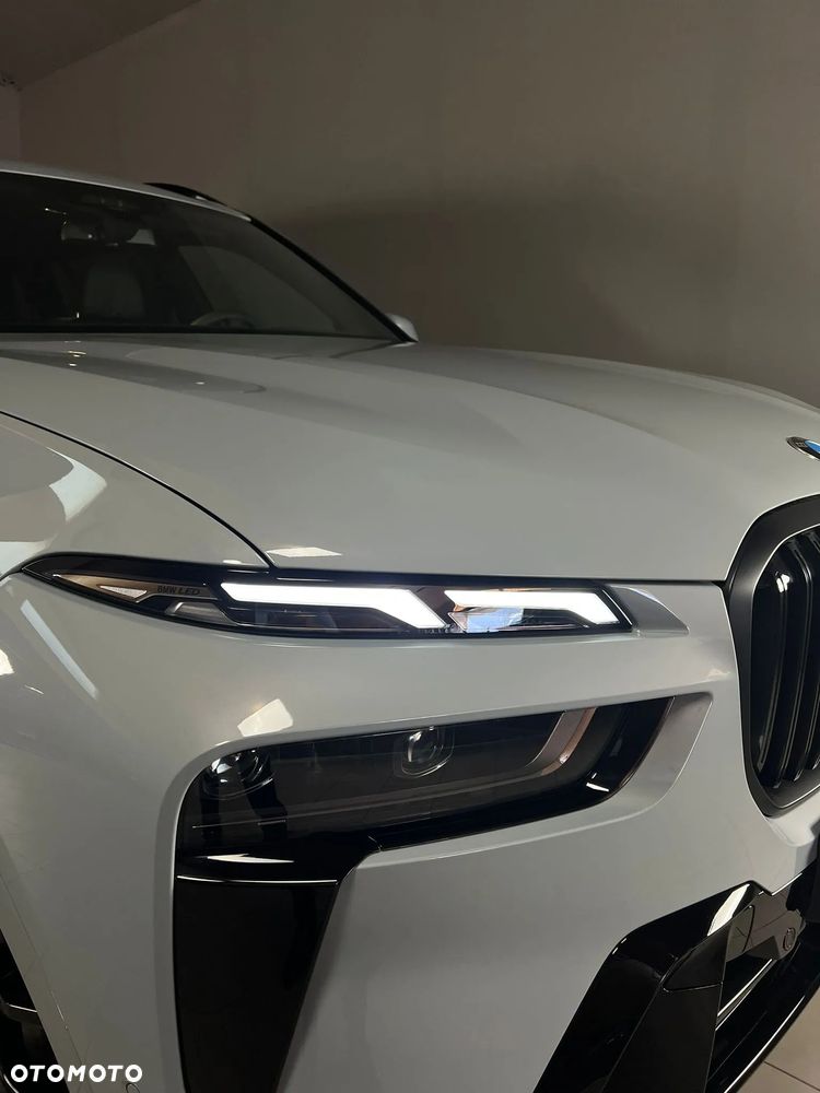 BMW X7 - 9